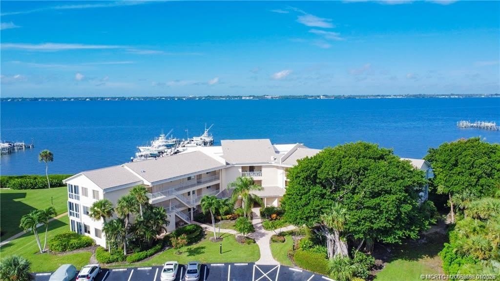 2370 NE Ocean Boulevard – photo 1
