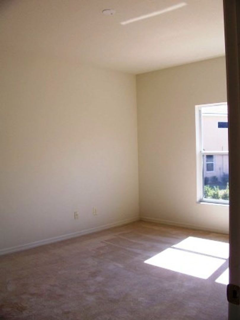 Brentwood Townhome with Social Membership – photo 5