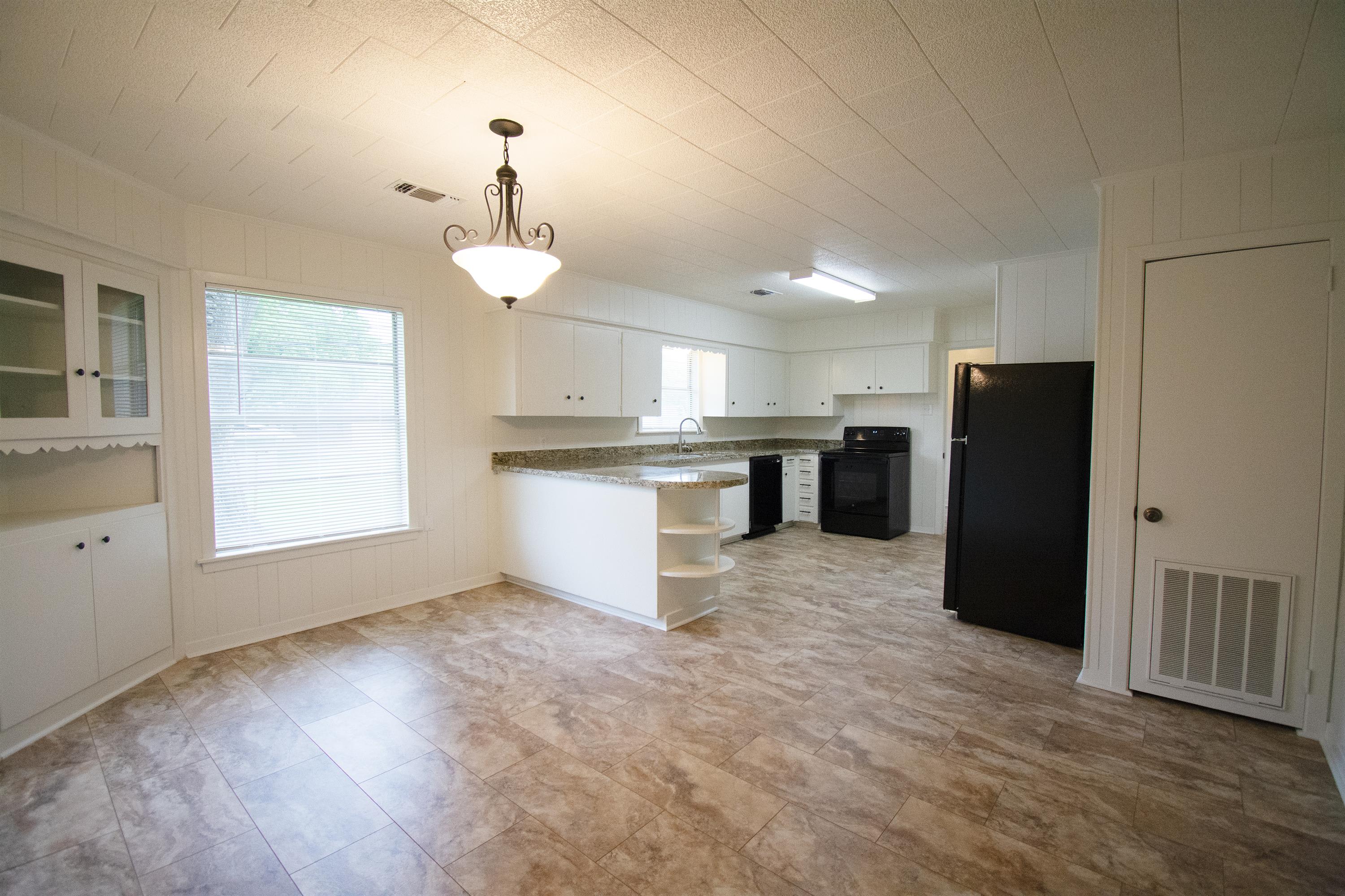 601 Atlow Drive – photo 3