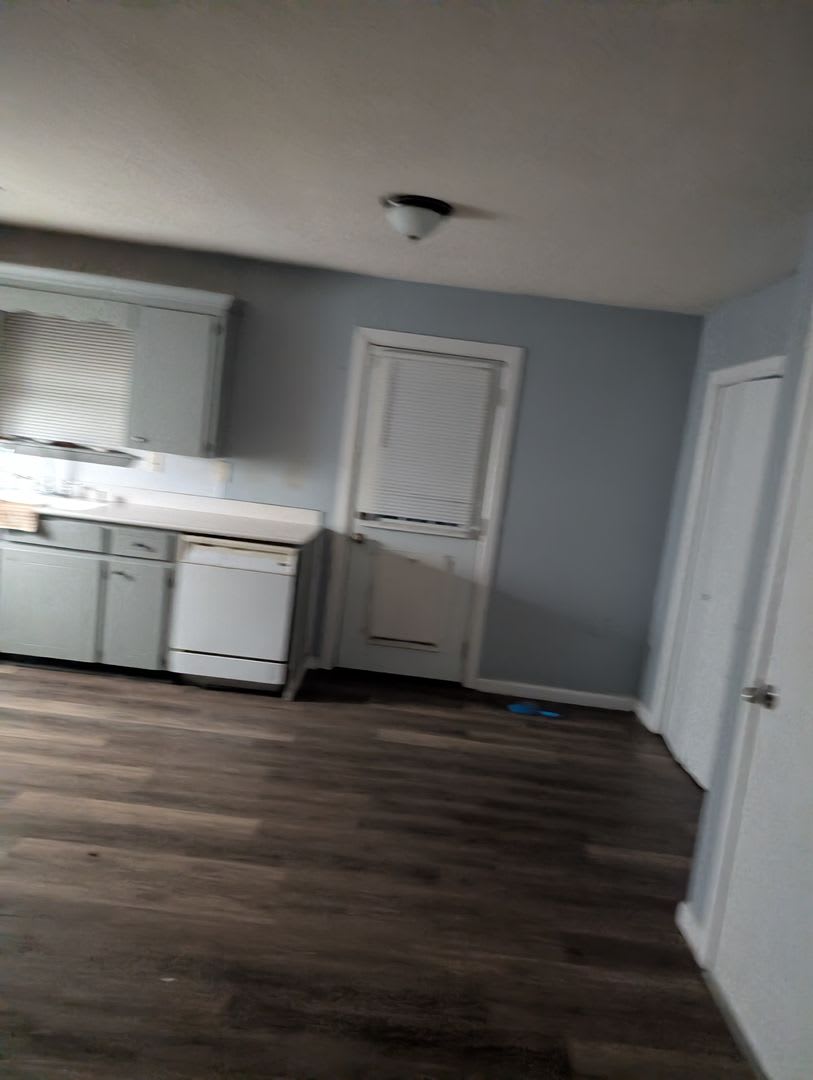 QUESTIONS PLEASE – photo 5
