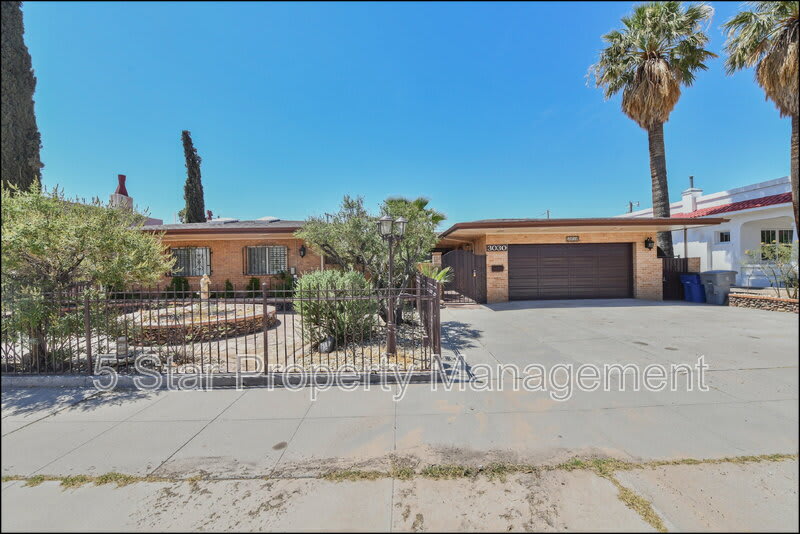 3030 Aurora Avenue – photo 2