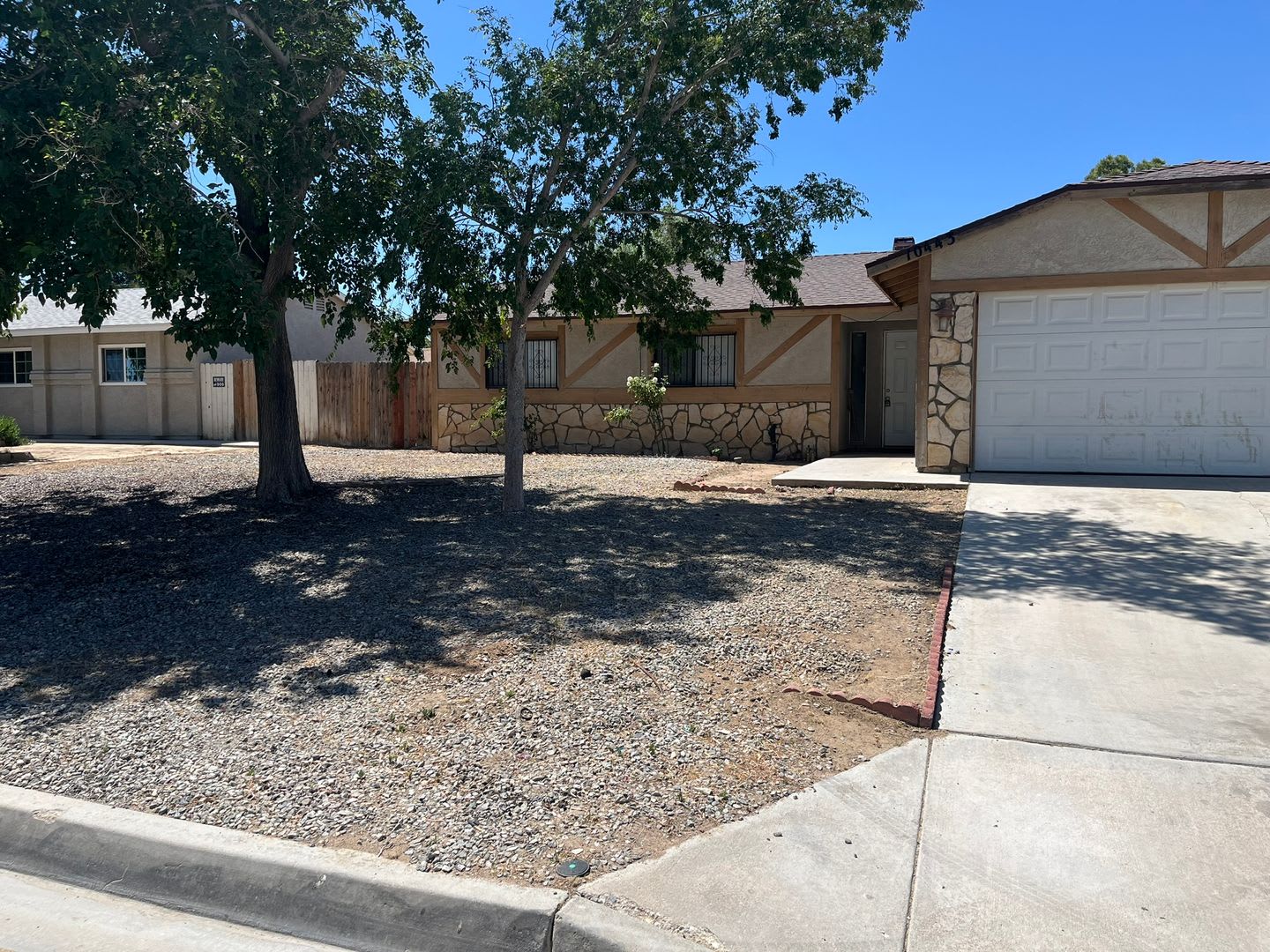 Coming Soon 3 Bedroom 2 Bathroom Available In Adelanto – photo 2