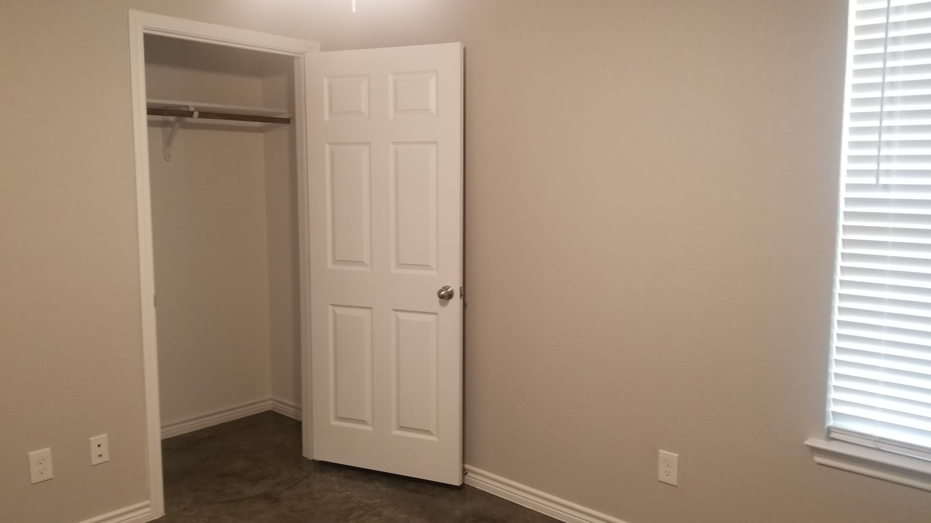 202 Lowes Boulevard – photo 5