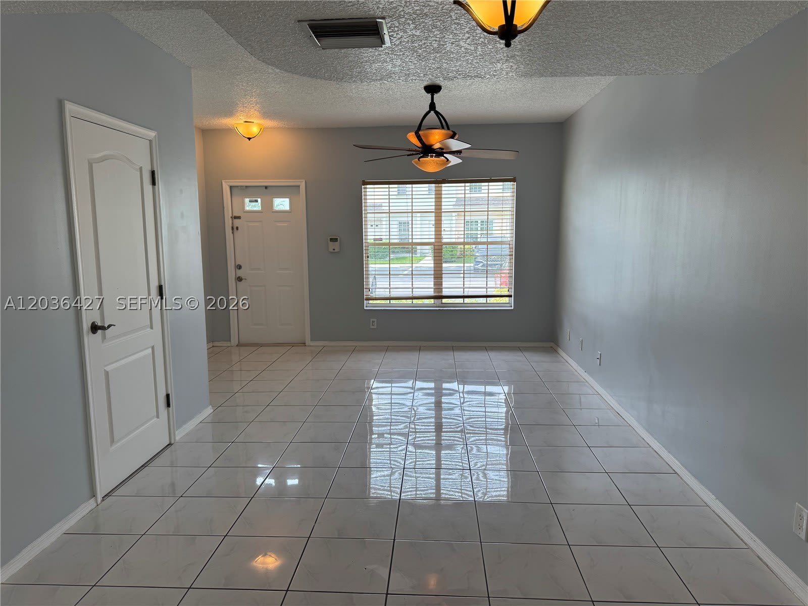 77 SIMONTON CR – photo 3
