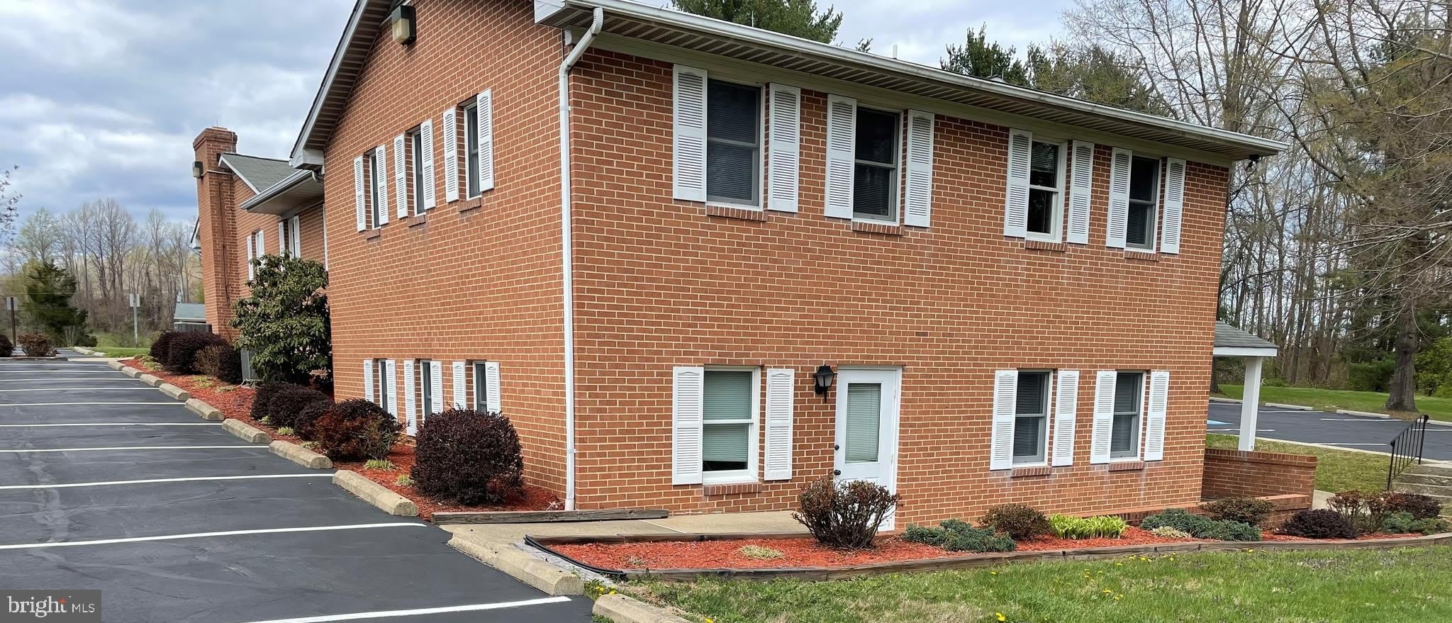 2555 SOLOMONS ISLAND Road – photo 3