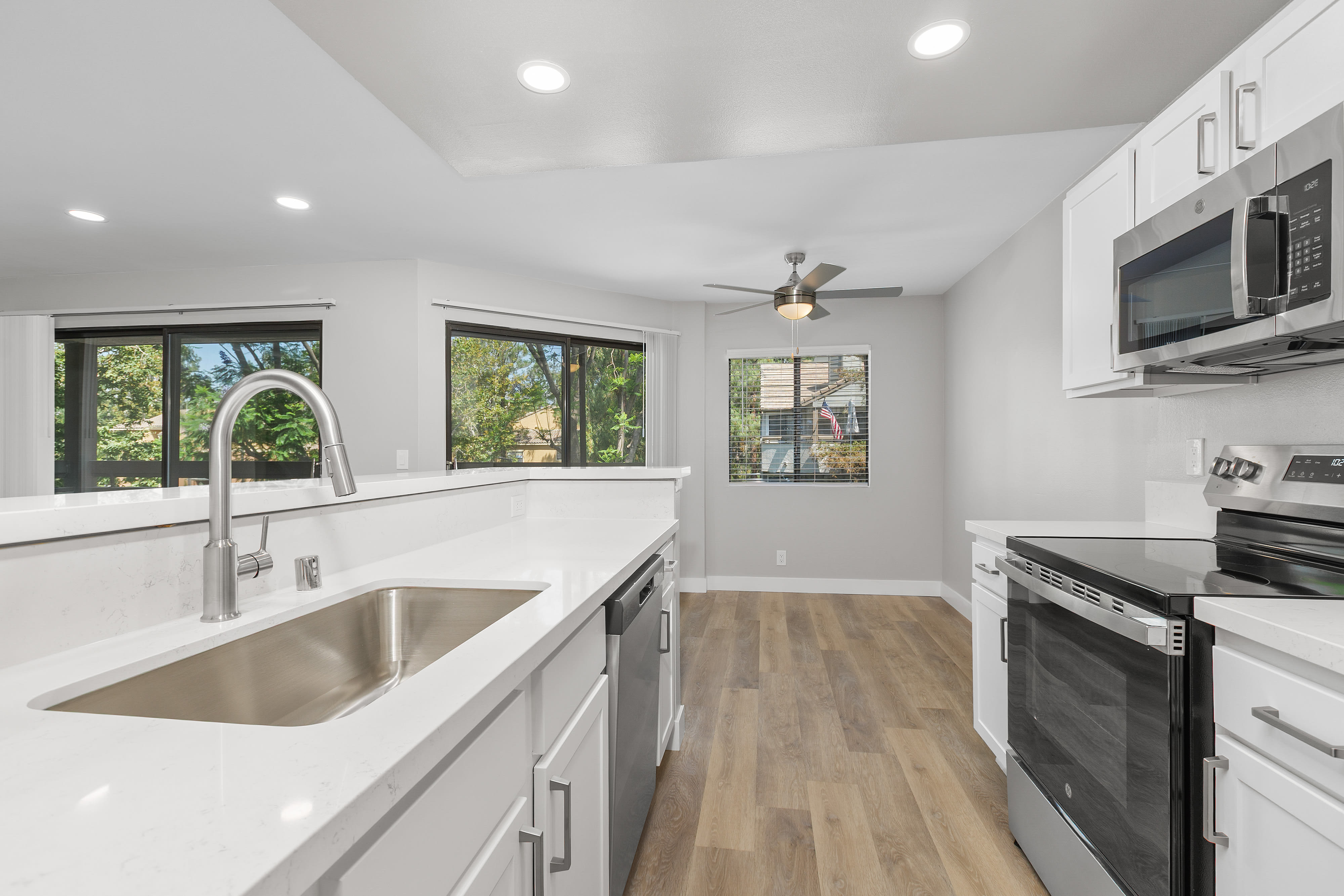 Creekside Alta Loma – photo 3