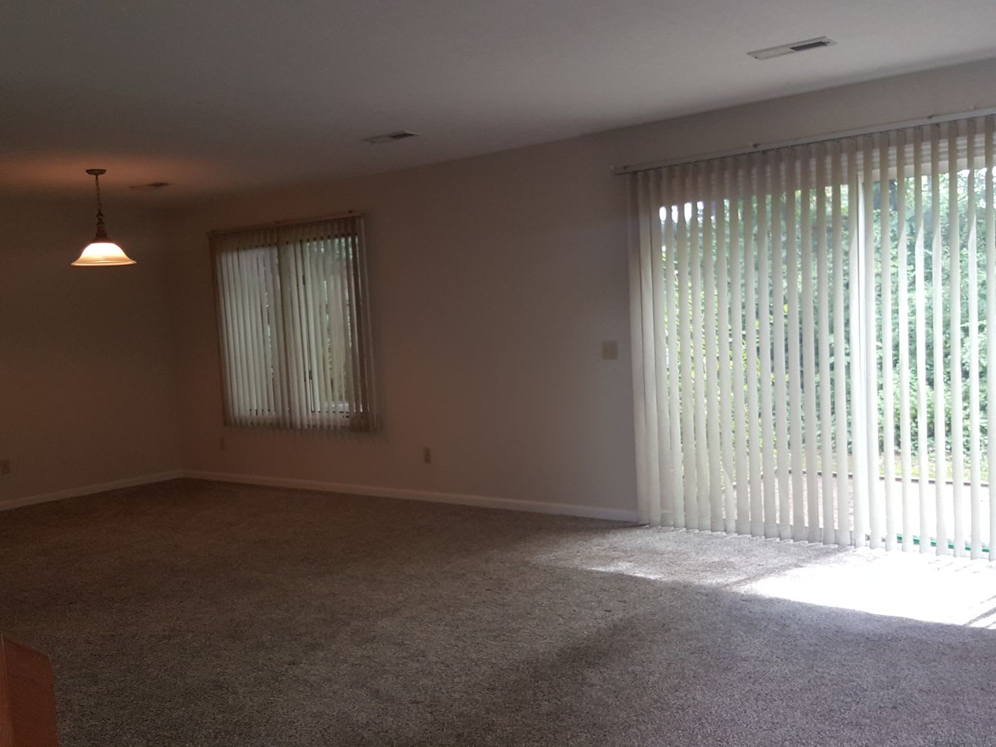3 Bedroom 2.5 Bath 2 Car Garage Townhouse – photo 4