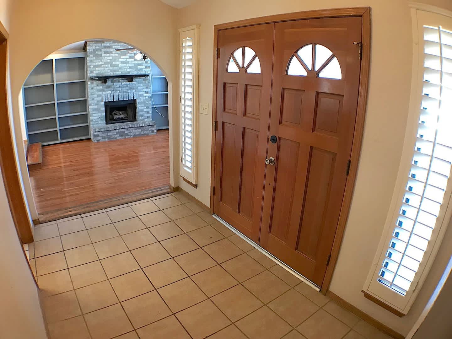 East El Paso Refrig A/C 3bed/2bath with Pool! – photo 3