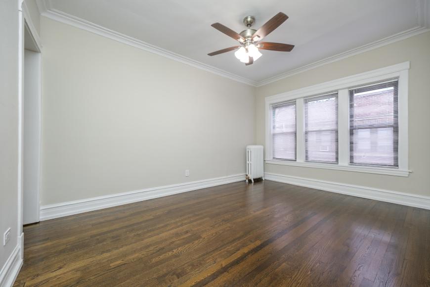 630 West Surf St – photo 3