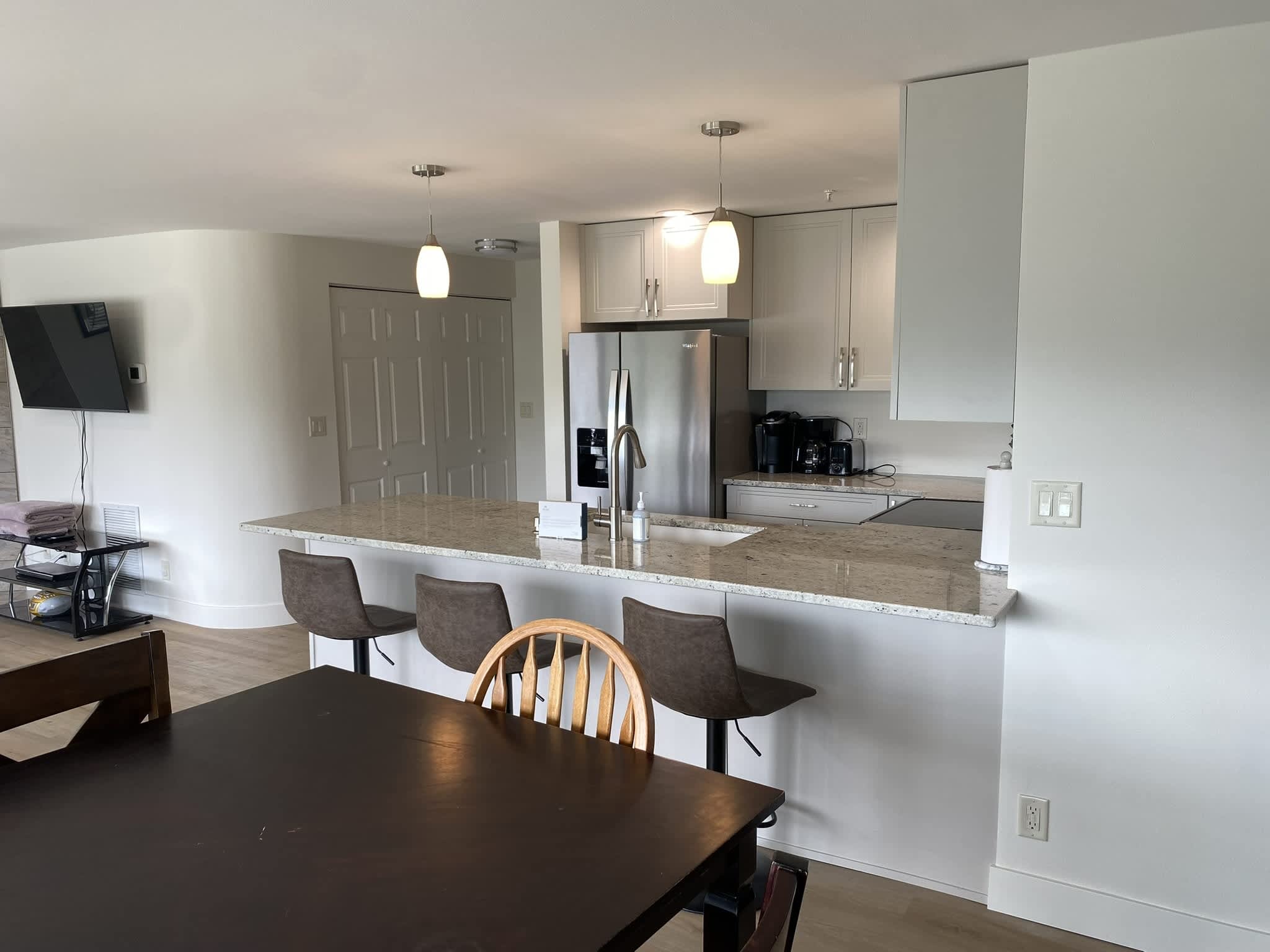 808 Hwy 150 – photo 5