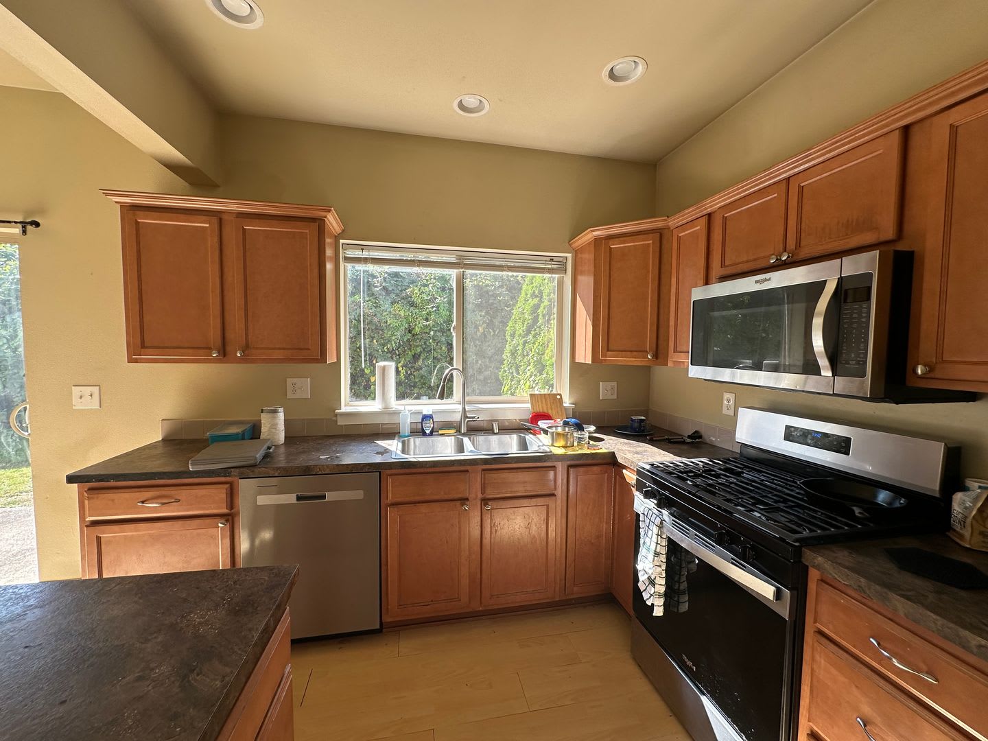 4 Bed 2 Bath Home In Bellingham With Garage – photo 4