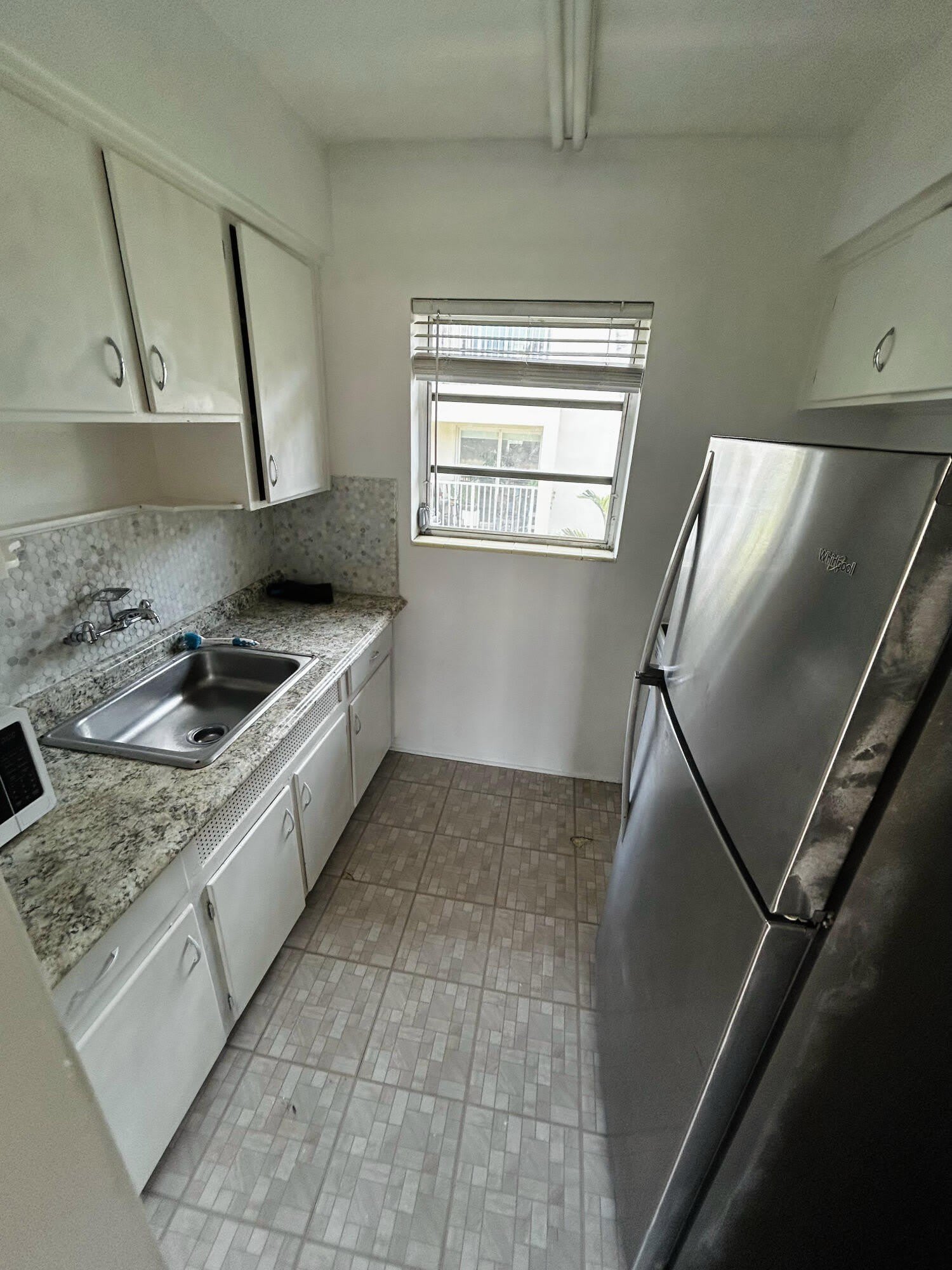 661 SW 11th Street – photo 3