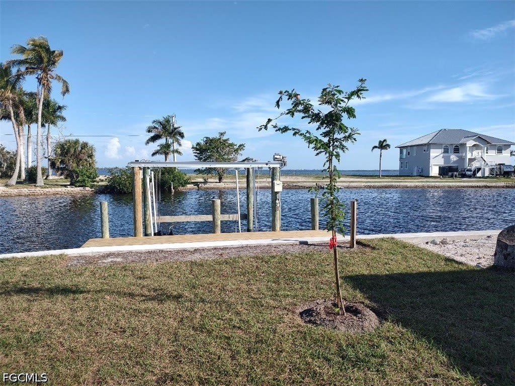 2585 3rd Street – photo 3
