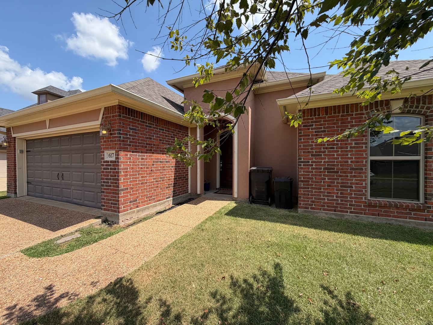 Gorgeous 3 Bedroom North Bossier Home – photo 2