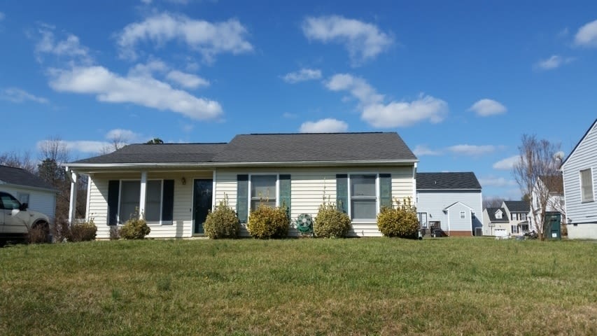 3 Bedroom 2 Full Bath Rancher On Quiet Cul de Sac! – photo 2