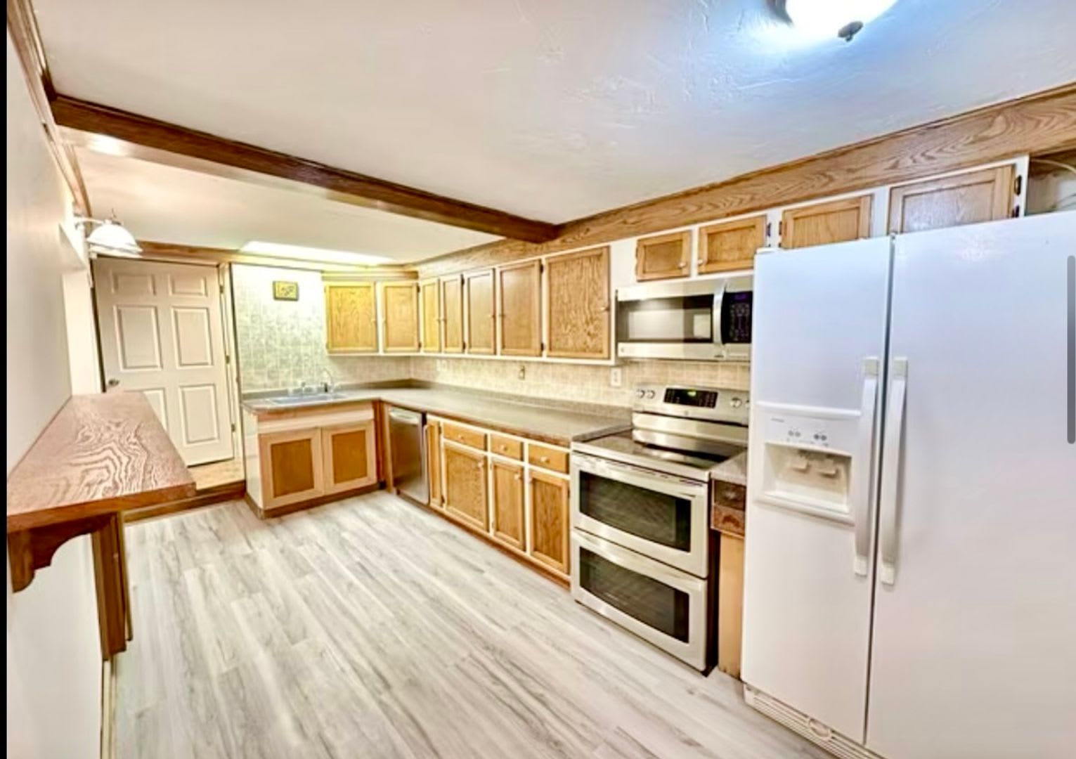 2422 Main St (LO) – photo 3