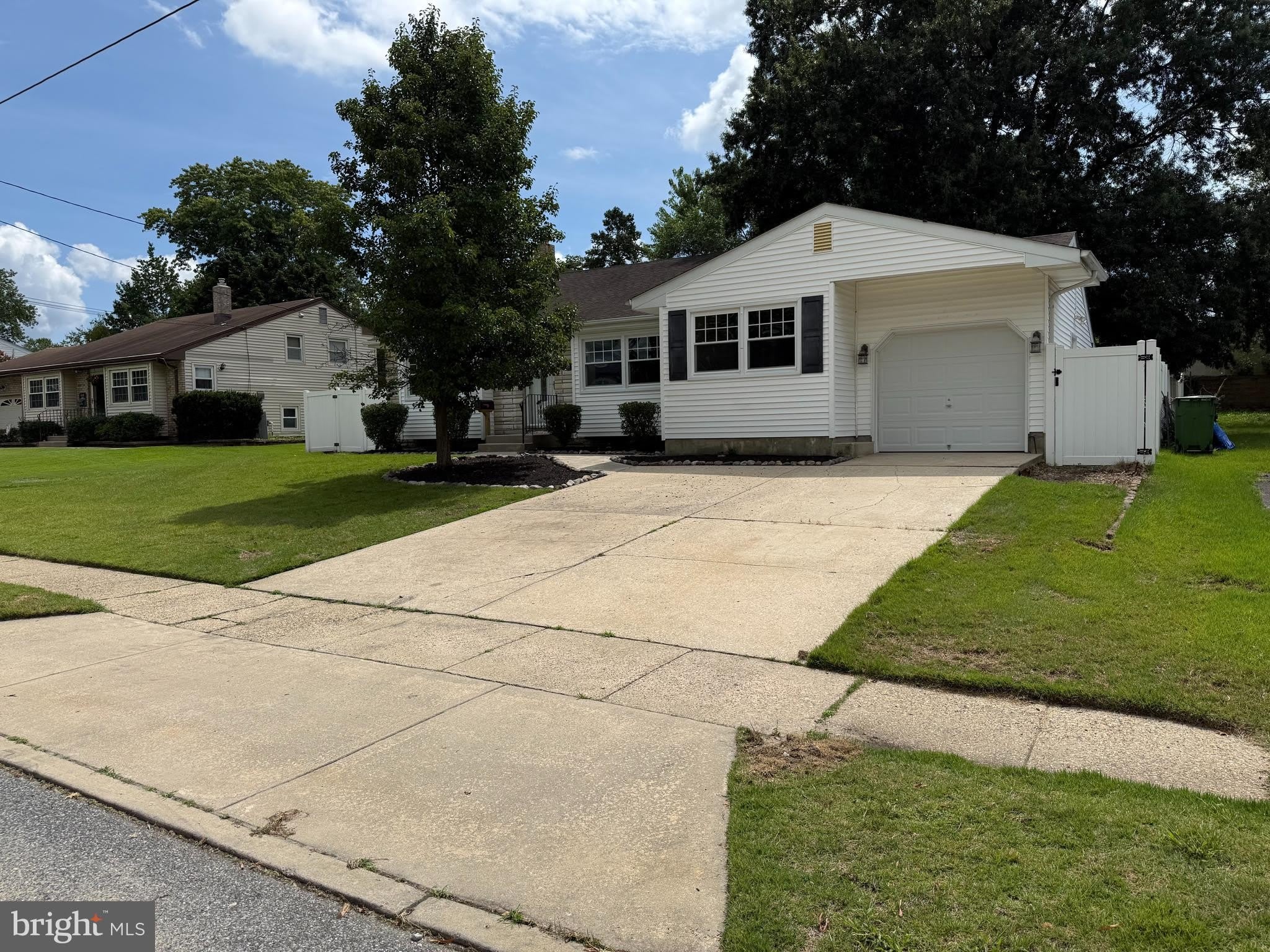 417 GREENVIEW Road – photo 4