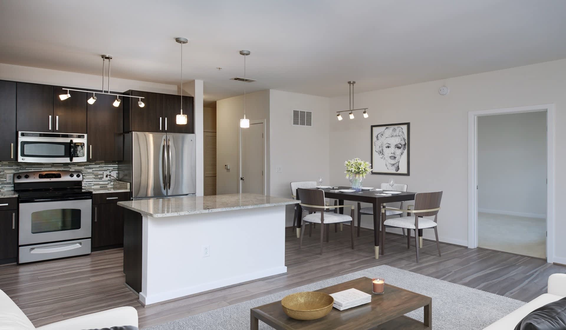 Avery Row – photo 2