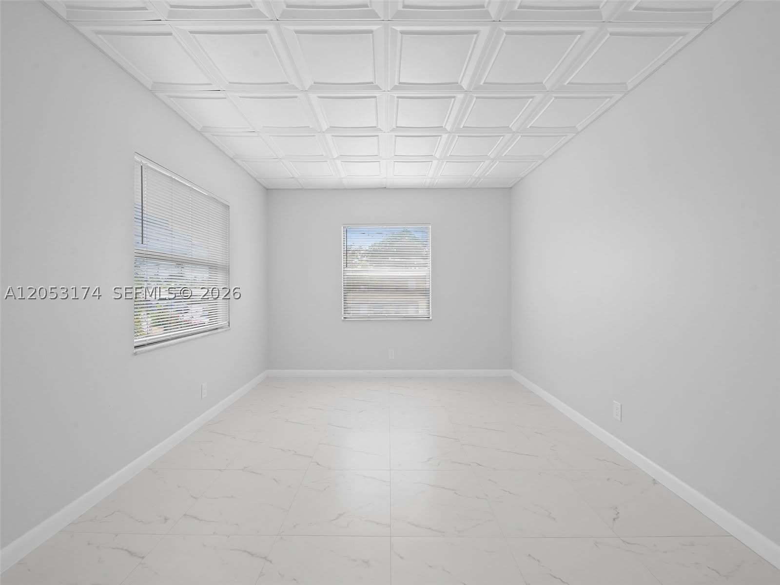 2300 NE 6th Ave – photo 4