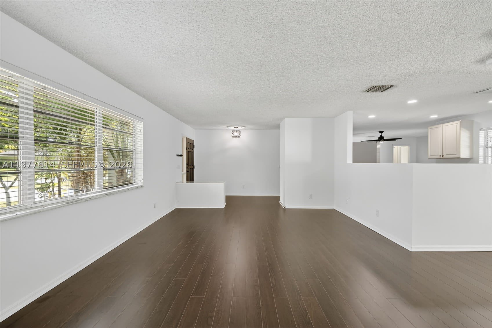 770 SE Hollahan Ave – photo 2