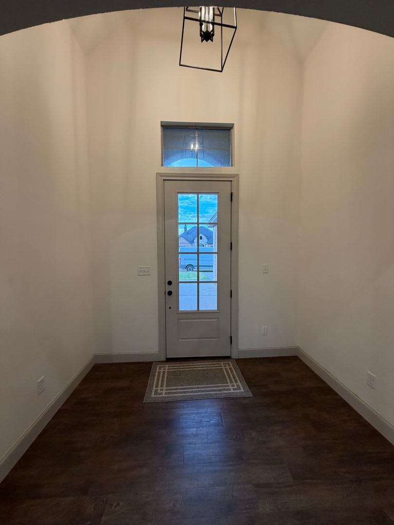 Available NOW! 4 bedroom 2 bathroom Friendship ISD – photo 3