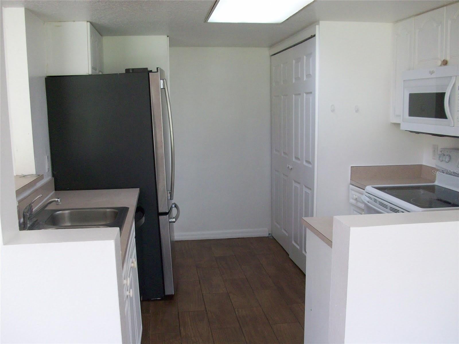 511 COCONUT PALM Way – photo 5