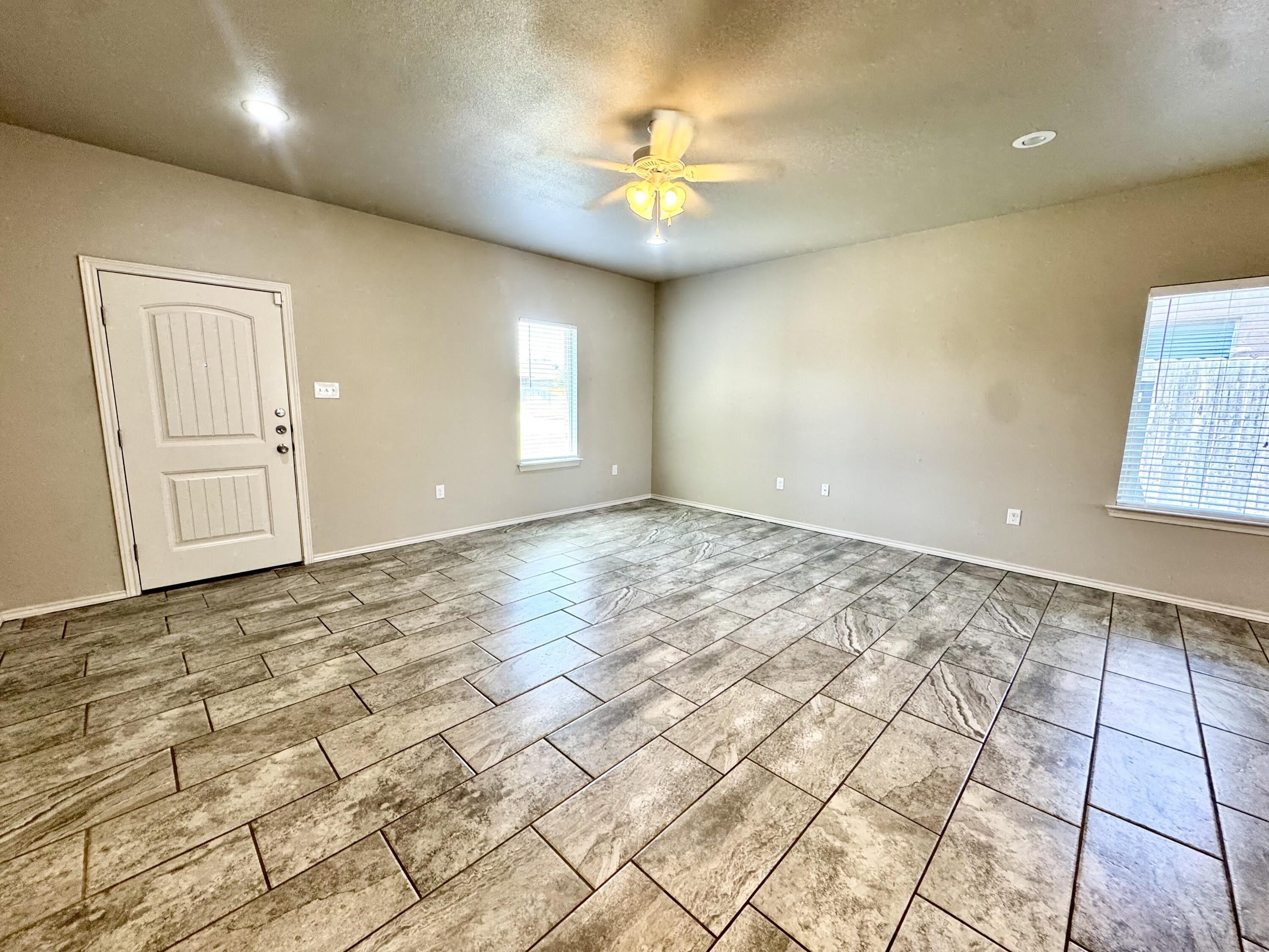 11209 Akron Avenue – photo 4