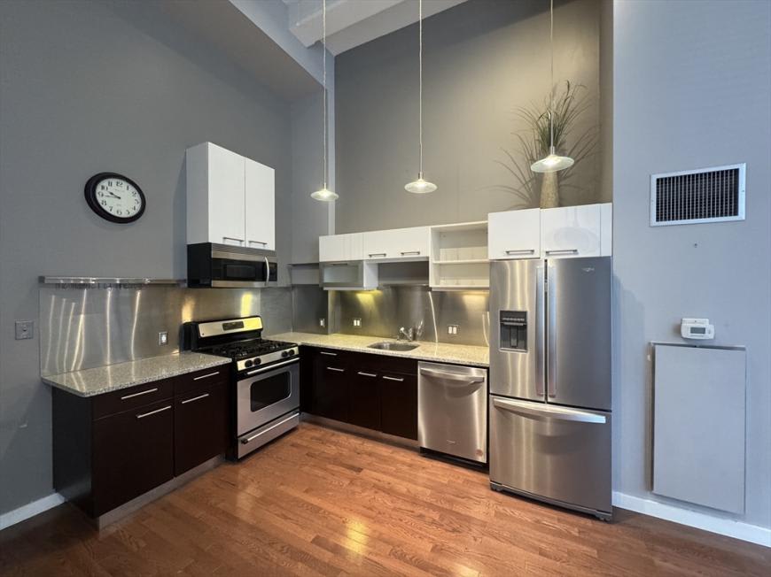 88 Kingston St. – photo 2