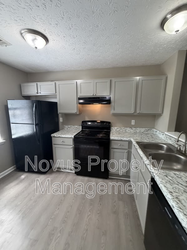 703 South Street – photo 4