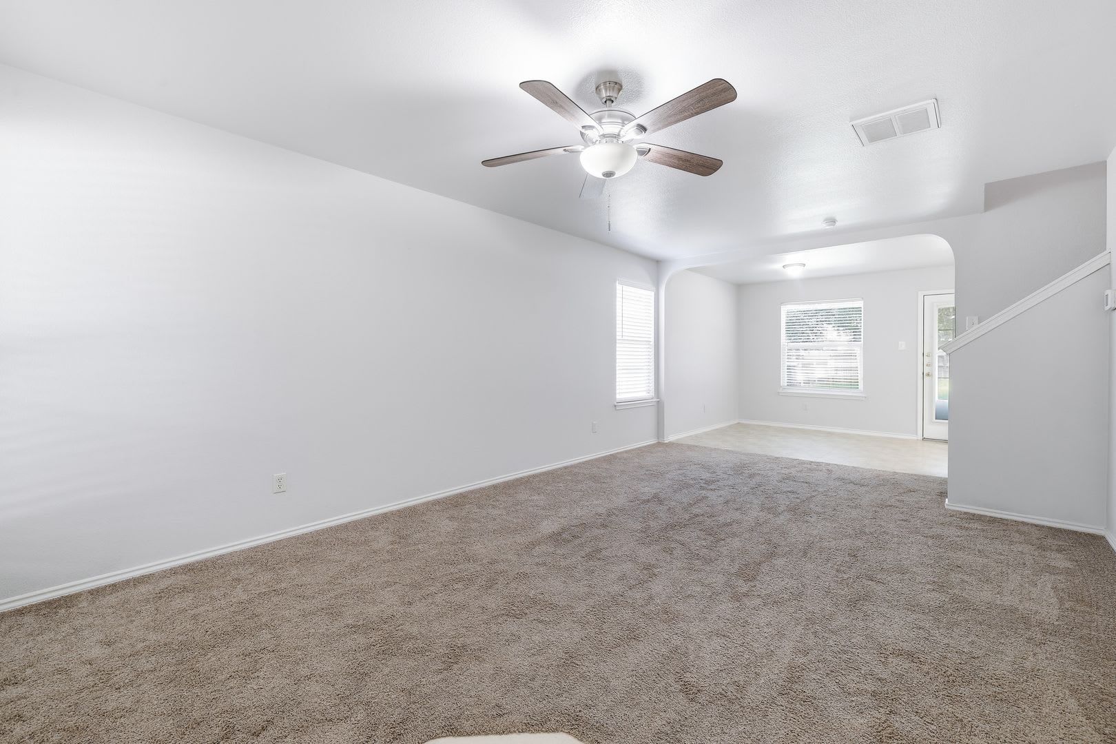 Resort-Style Amenities in Wildhorse Community – photo 2