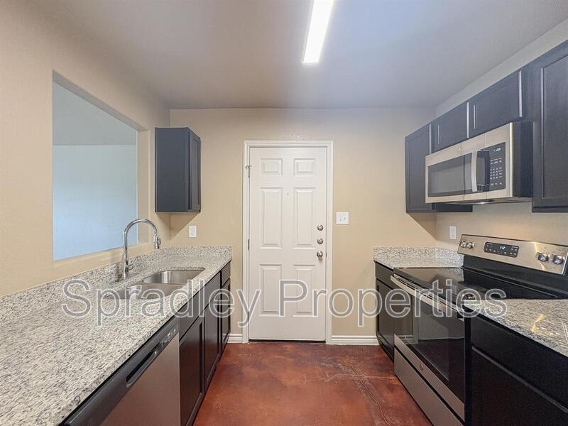 1654 Sabine Rd – photo 3
