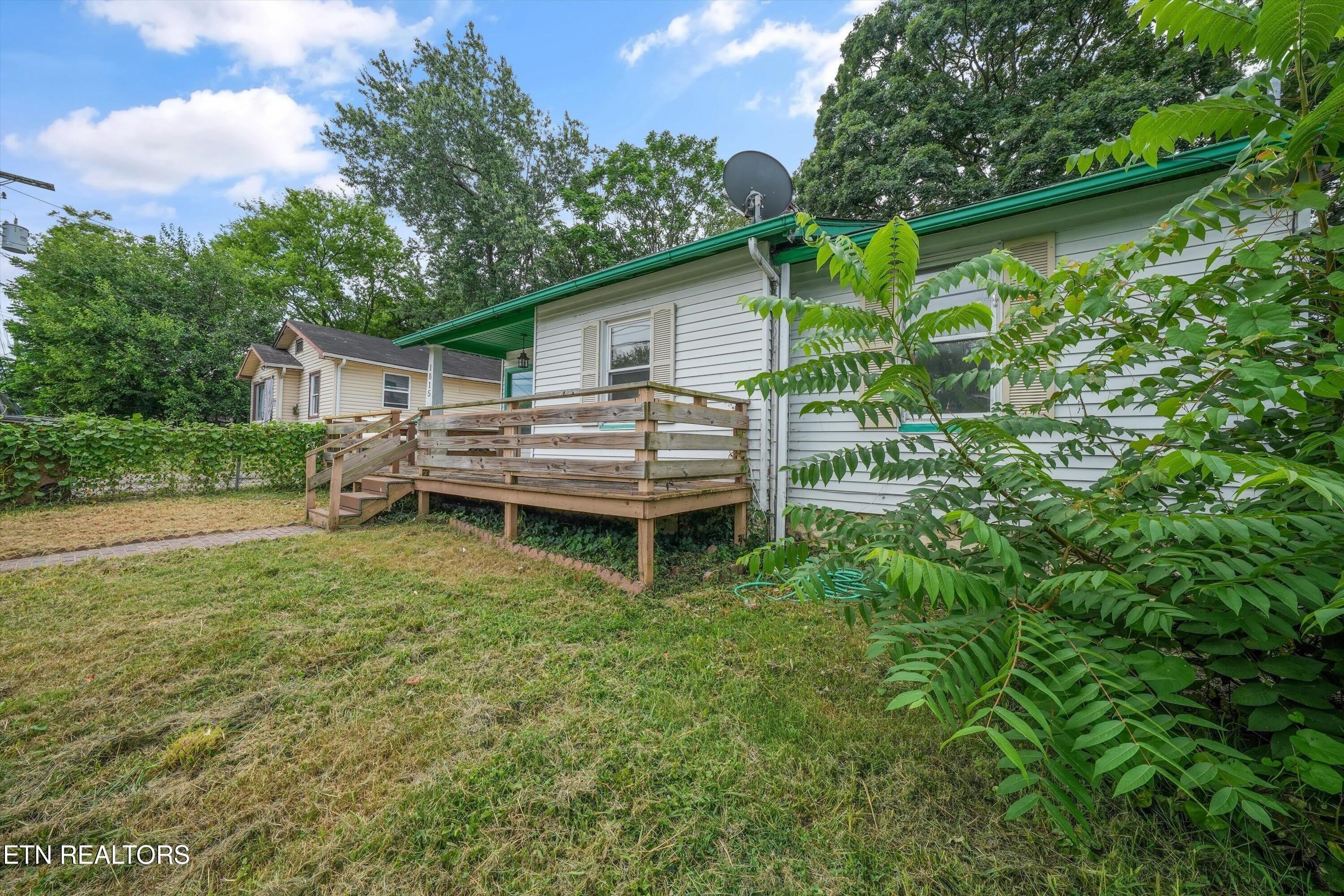 1815 Fay St – photo 4