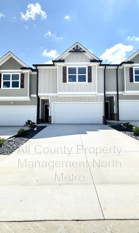 6366 Pine Ridge Point – photo 1