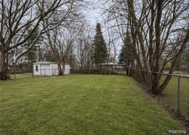 15228 Lappin Street – photo 4