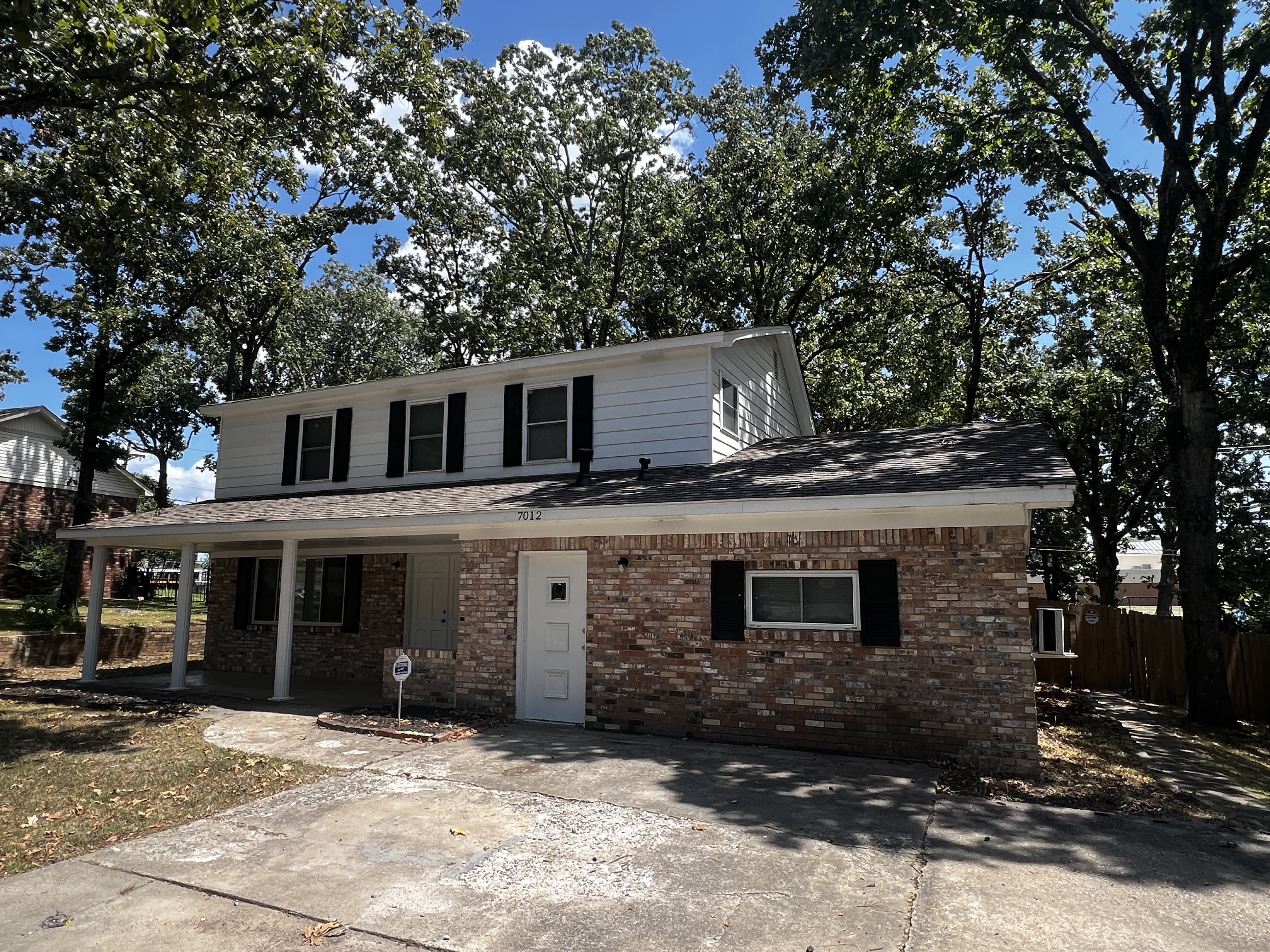 7012 Comanche Dr – photo 2