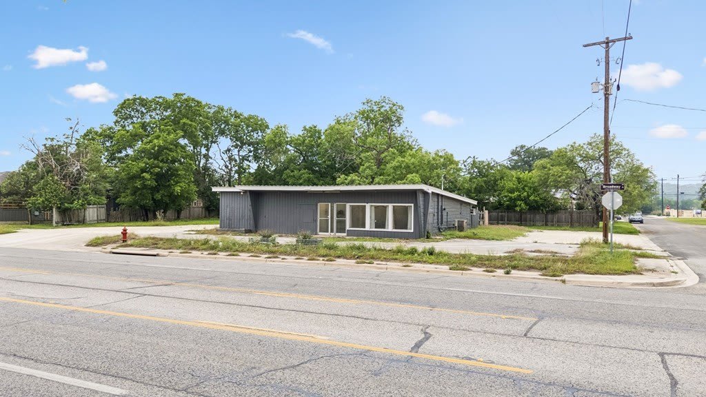 1407 Broadway – photo 2