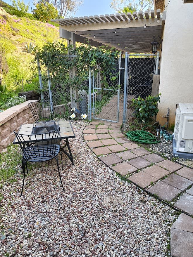 1620 1/2 York Drive – photo 5