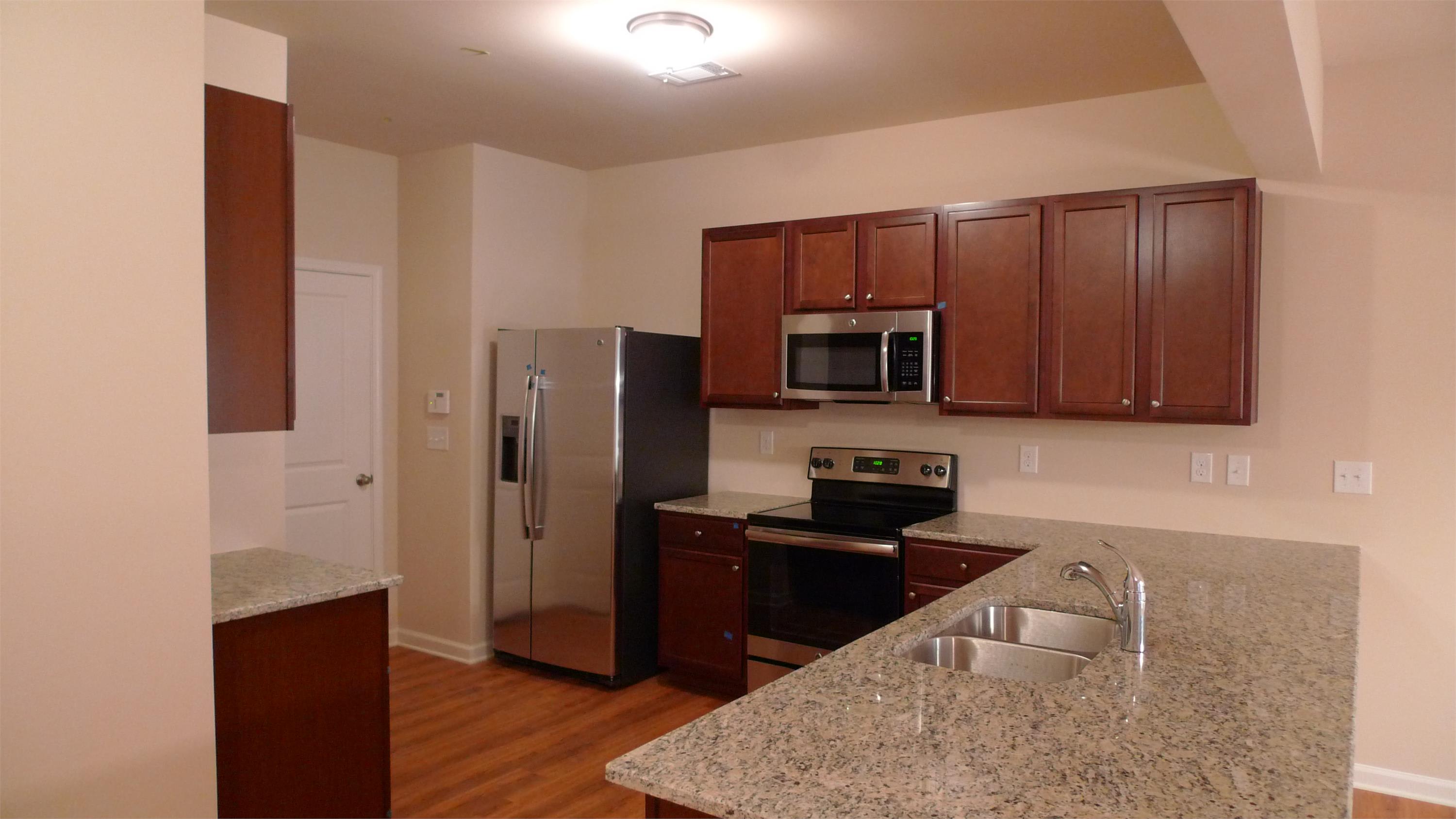38 Greenfield Dr – photo 2
