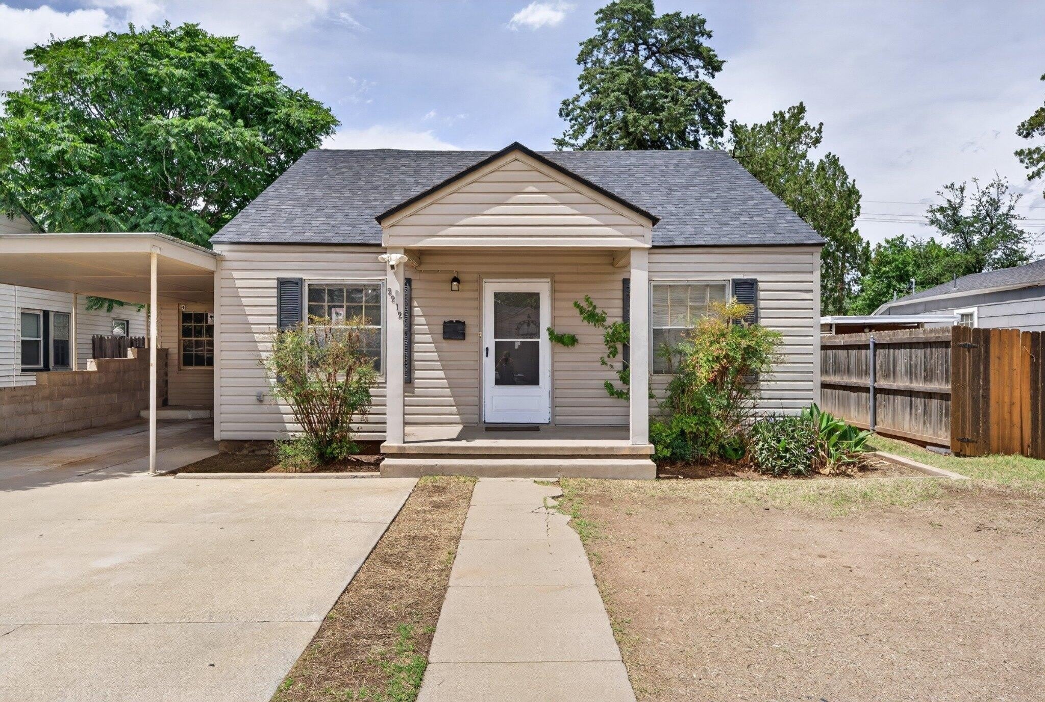 2212 22nd Street – photo 1