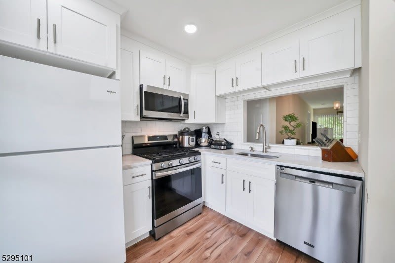 115 Wycombe Pl – photo 2