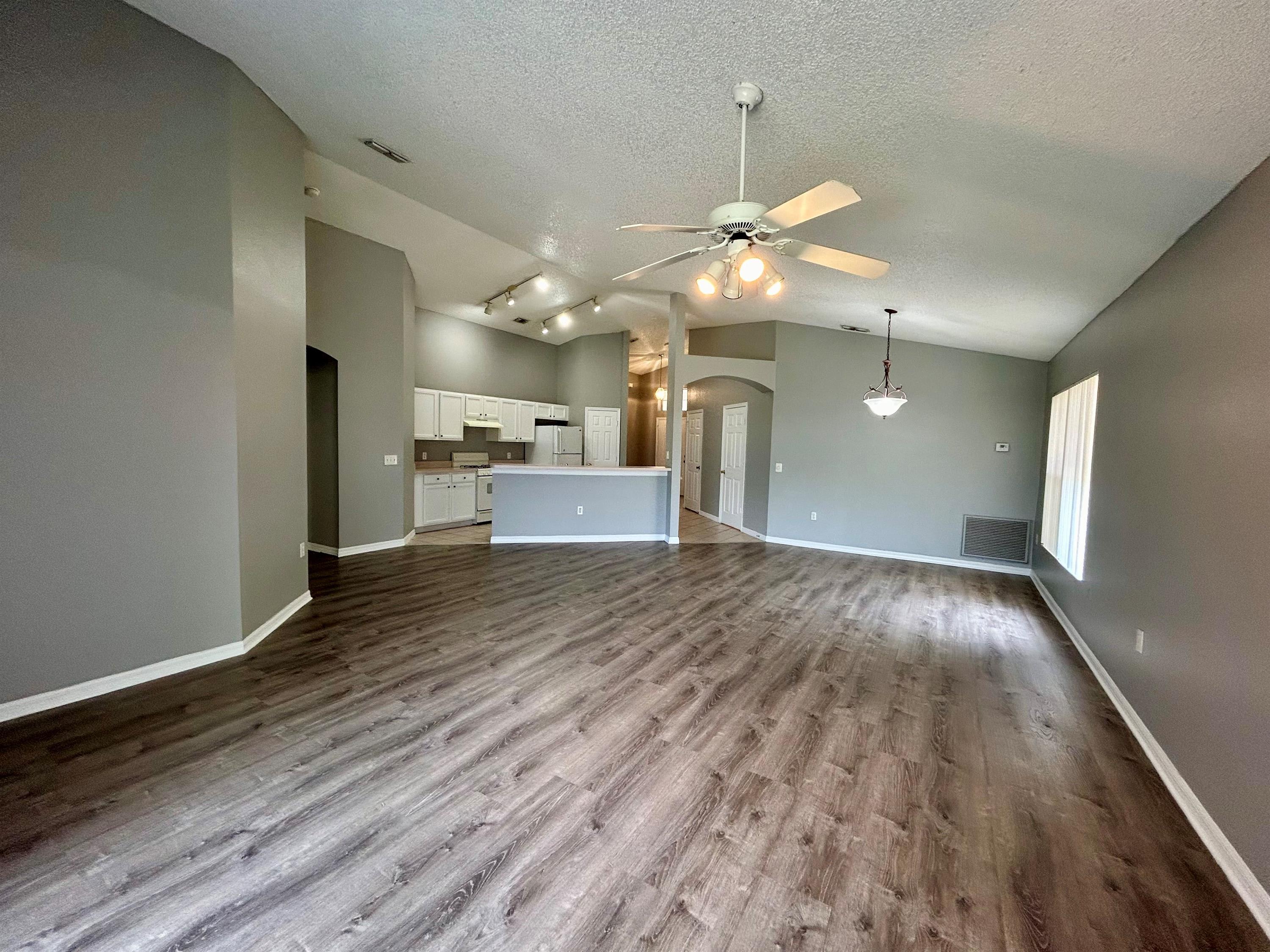 138 Sir Phillips Drive – photo 5