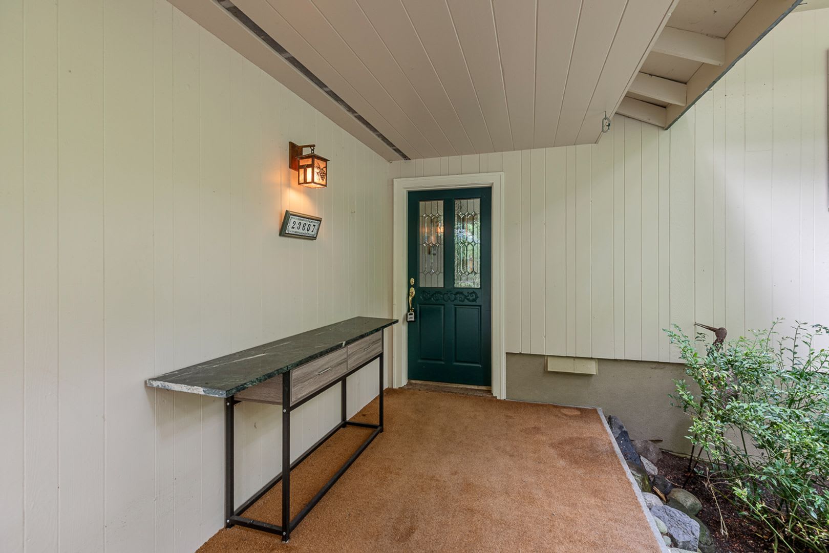 4-bedroom 2.5 bathroom – photo 3