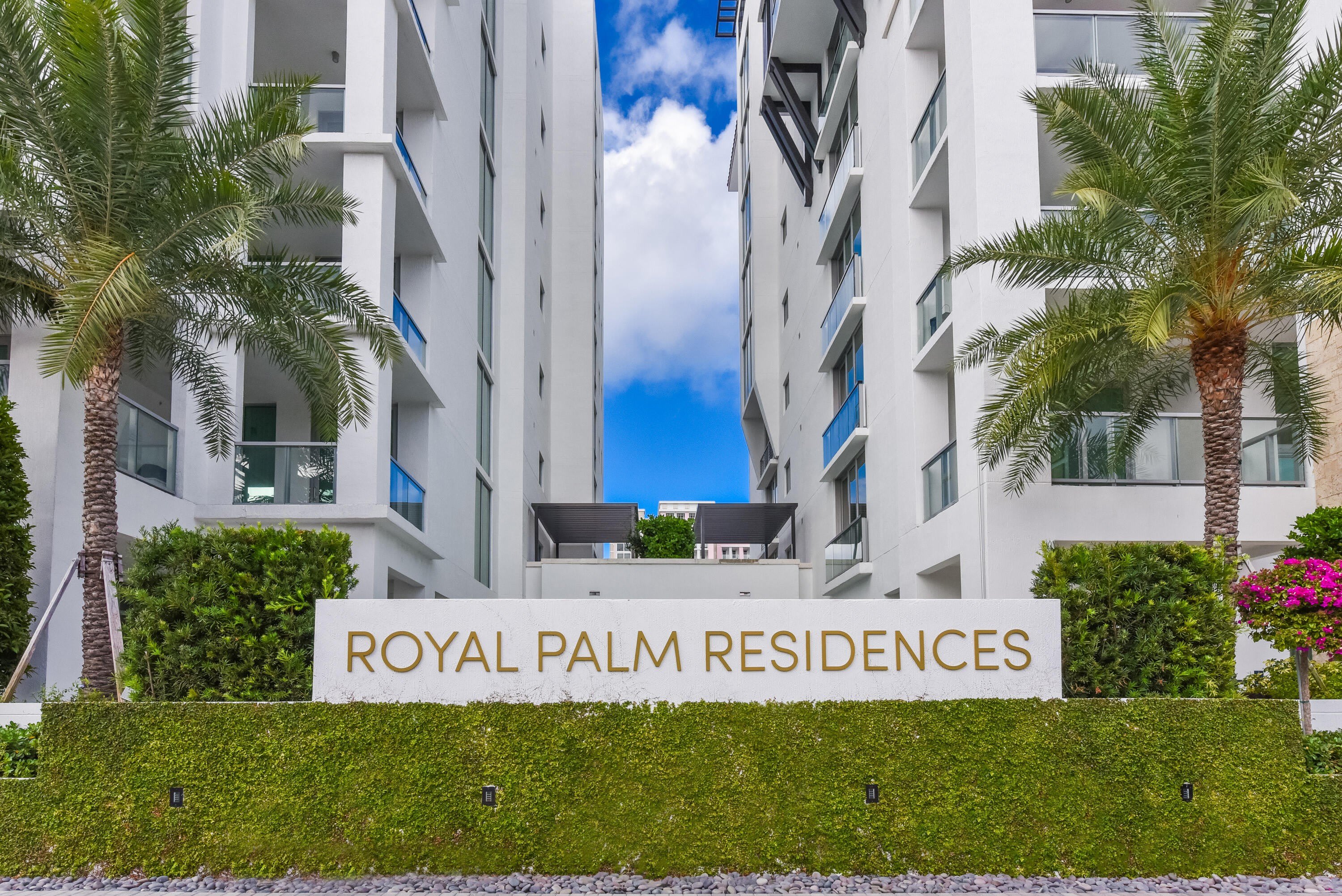485 E Royal Palm Road – photo 1