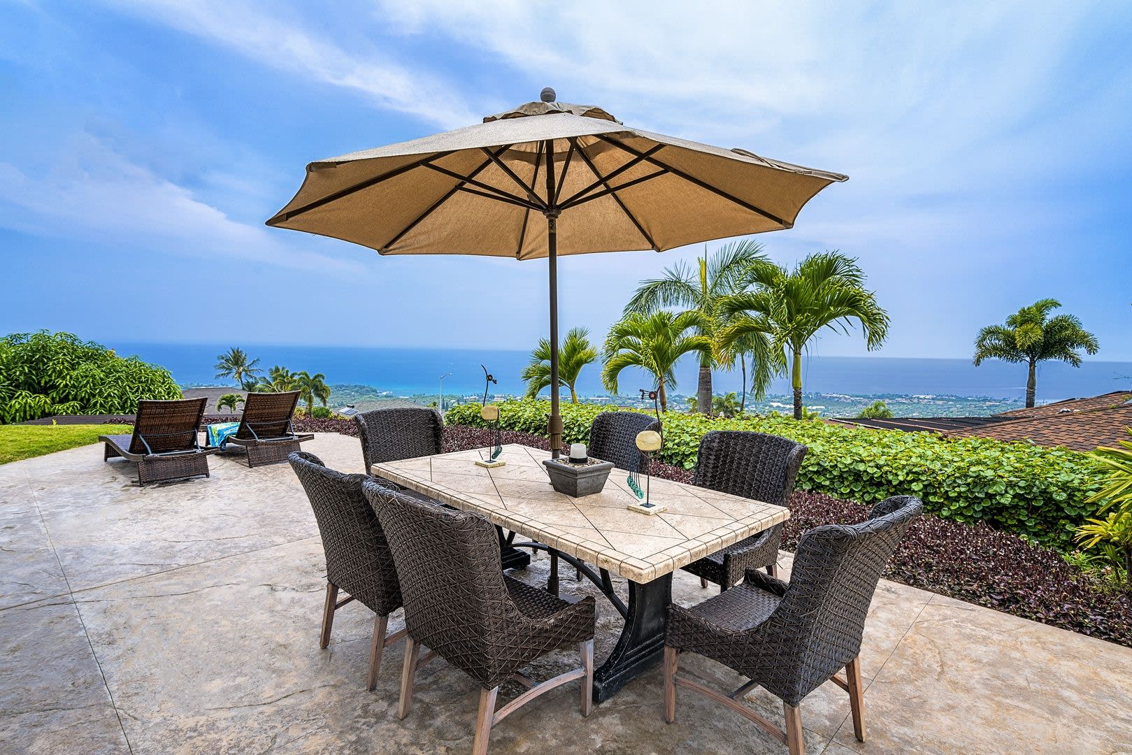 Spectacular Oceanview Home w/Private Pool & Spa, AC & Lanai – photo 2