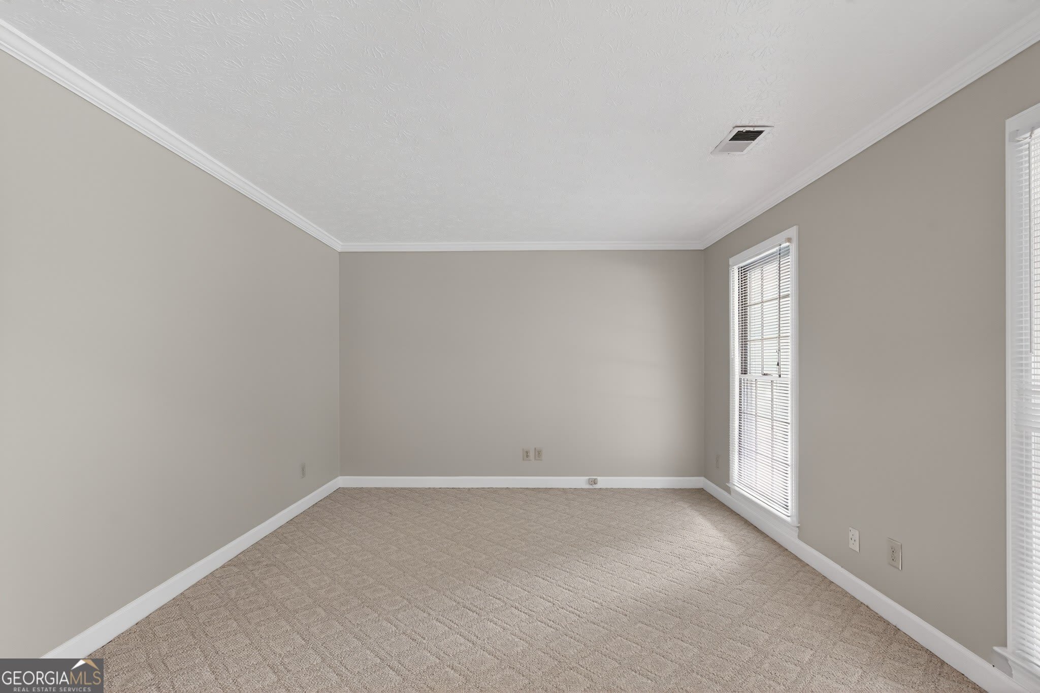 1990 Hutton Drive – photo 3