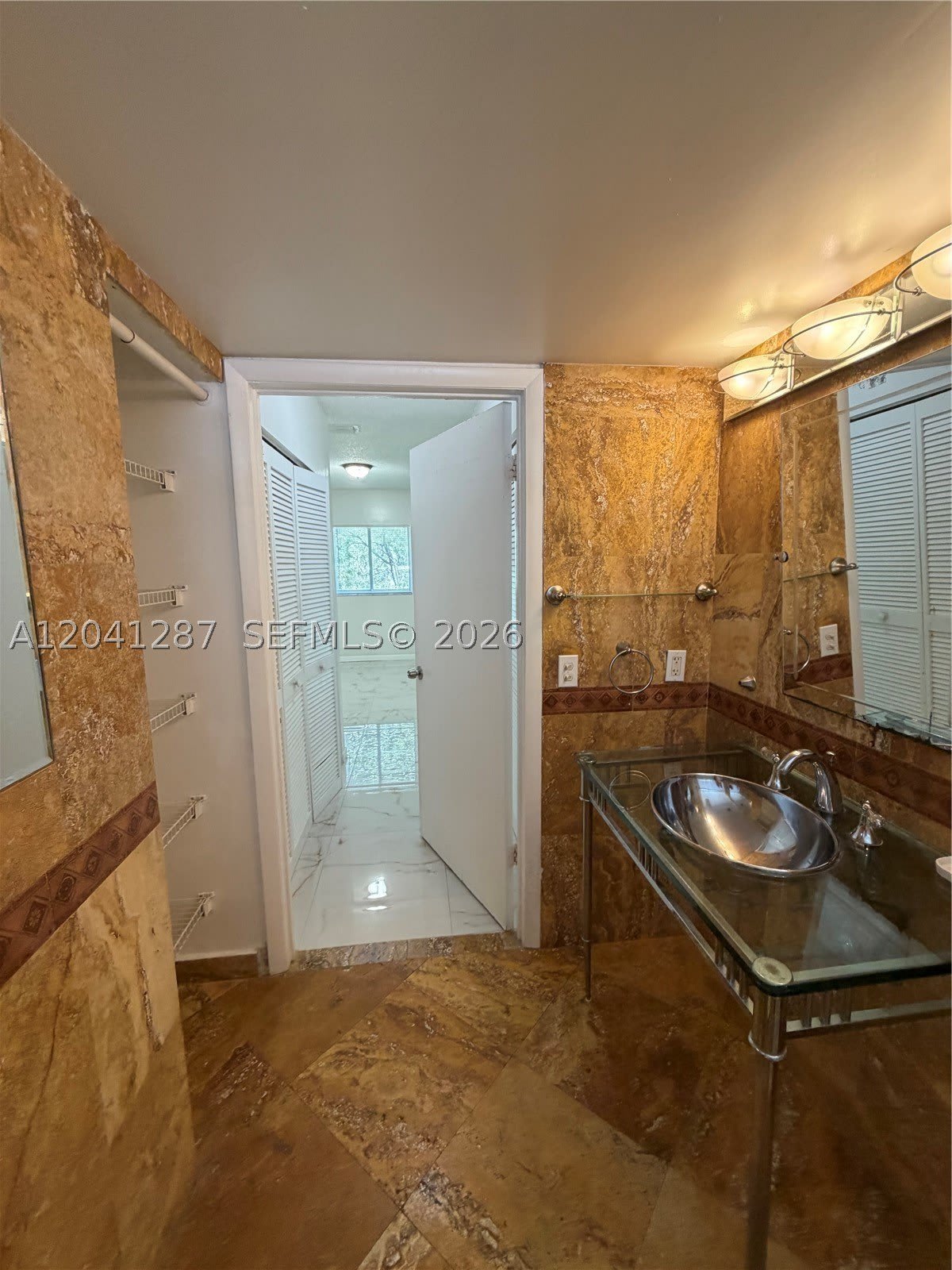 201 NW 7th St – photo 5