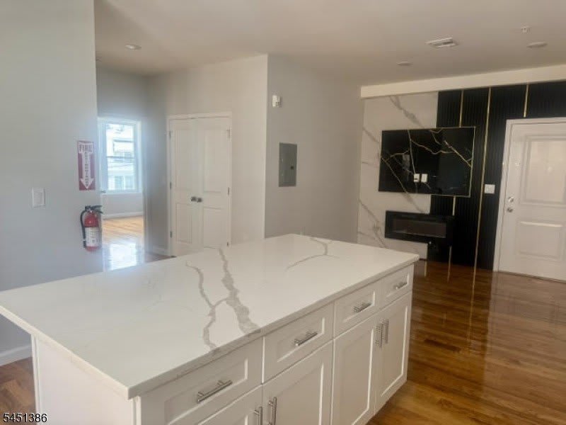 181 S Munn Ave Unit 2 – photo 4