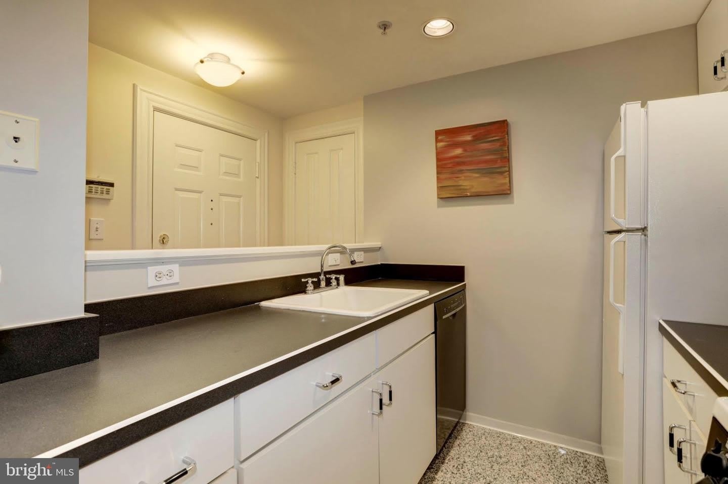 1807 CALIFORNIA ST NW #205 – photo 4