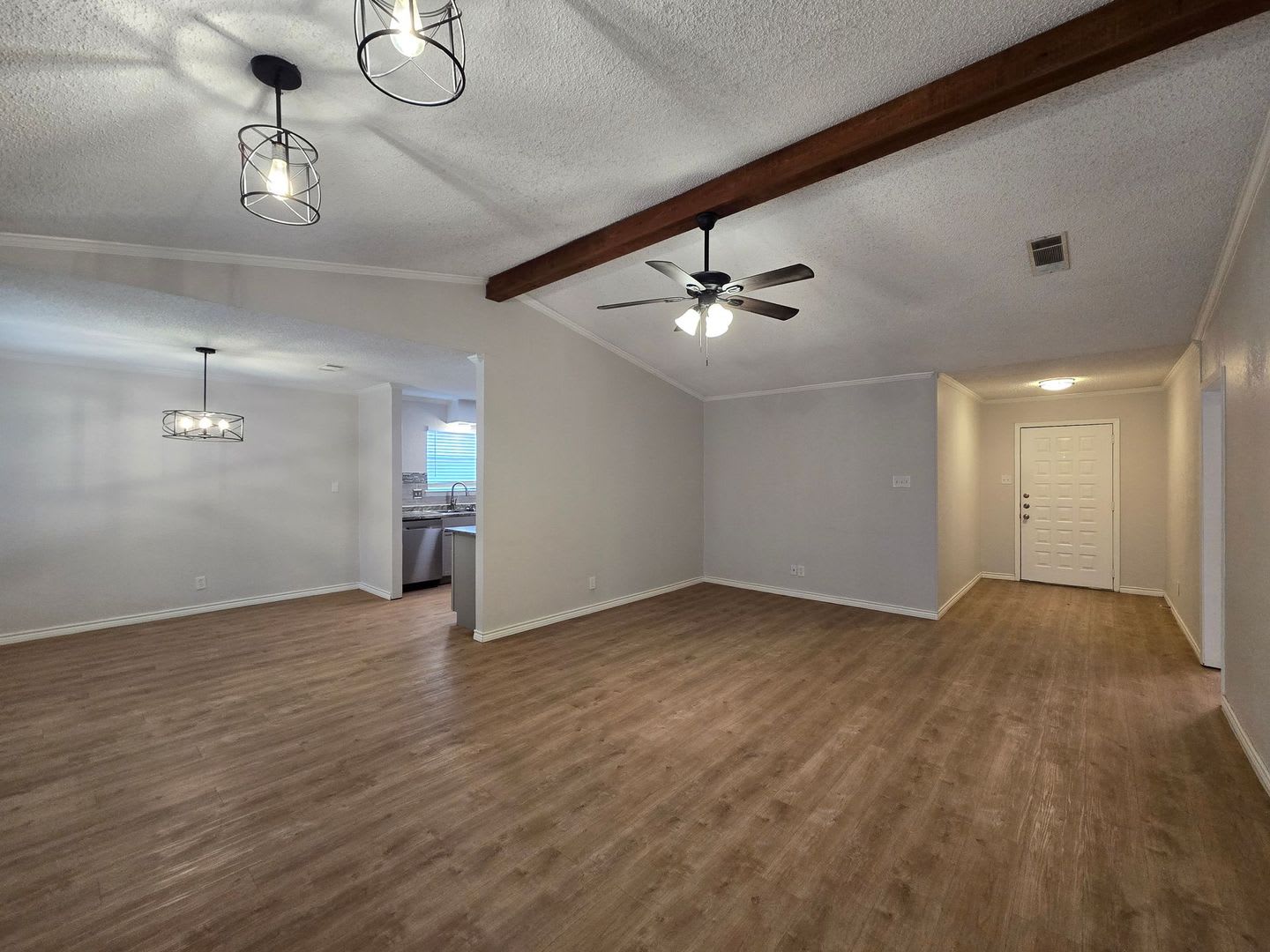 Back To School Rent Special 250 Gift Card – photo 3