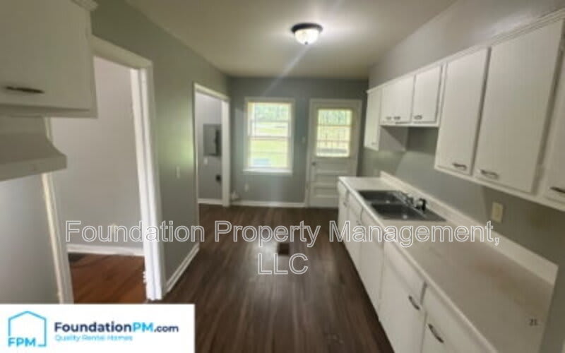 2324 Slocum Avenue – photo 3